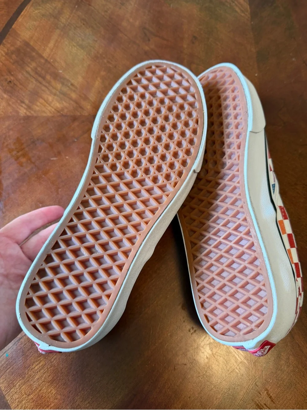 Vans Low Top Sneakers Rainbow Checkerboard Slip on Shoes Women’s Size 9